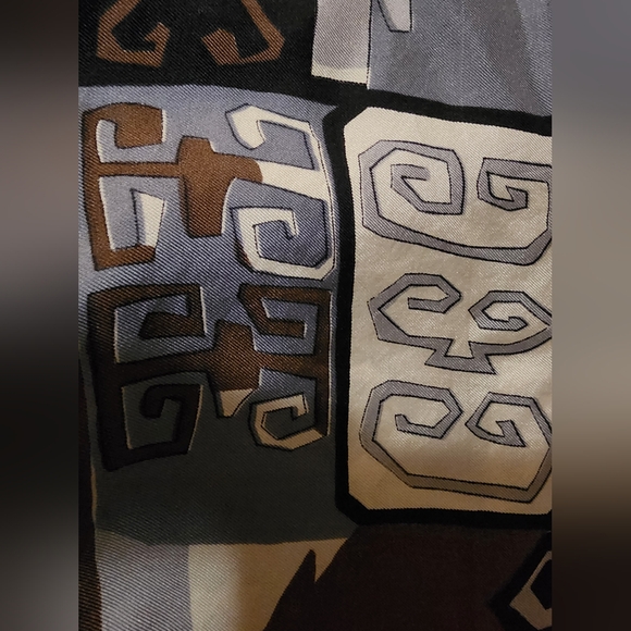 Givenchy Silk Scarf Vintage - Picture 12 of 16